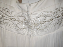 Load image into Gallery viewer, WEDDING / PROM / BRIDESMAID DRESS IN IVORY