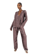 Load image into Gallery viewer, COUCOO KAFNI WRAP SHIRT IN PLATINUM PINK / EVERGREEN / GRAZEDGOLD / BURNISHED BOULDER