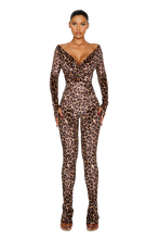 Load image into Gallery viewer, LANAI LONG SLEEVED TOP IN BIG CAT
