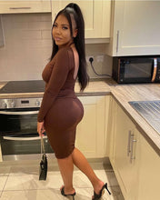 Load image into Gallery viewer, THE LITS BASIC MIDI DRESS IN CHOCOLATE CROWN / WHITE