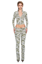 Load image into Gallery viewer, DOLA ZIP FITTED JACKET IN MOSS STRATA