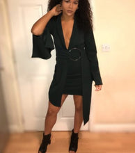 Load image into Gallery viewer, PRETTY LITTLE THING OVERSIZED RING DETAIL BLAZER DRESS IN BLACK, SIZE 8