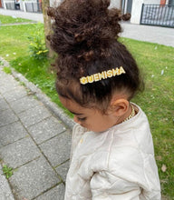 Load image into Gallery viewer, THE DOLLS PARIS 'AALIYAH' HAIR CLIP