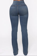Load image into Gallery viewer, FASHION NOVA 'KARMA' HIGH RISE JEANS - DARK DENIM, SIZE 3