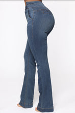 Load image into Gallery viewer, FASHION NOVA 'KARMA' HIGH RISE JEANS - DARK DENIM, SIZE 3
