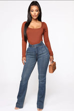 Load image into Gallery viewer, FASHION NOVA 'KARMA' HIGH RISE JEANS - DARK DENIM, SIZE 3