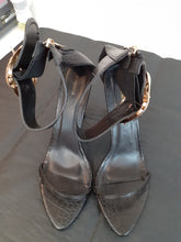 Load image into Gallery viewer, PRETTY LITTLE THING GOLD BUCKLE DETAIL HEELS IN BLACK

