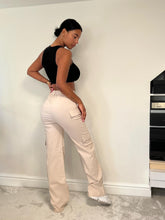 Load image into Gallery viewer, BOOHOO CARGO TROUSERS IN STONE OR BLACK