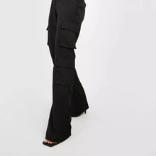 Load image into Gallery viewer, BOOHOO CARGO TROUSERS IN BLACK
