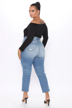 Load image into Gallery viewer, FASHION NOVA A REAL LIFE DREAM HIGH RISE JEANS IN MEDIUM BLUE WASH DENIM
