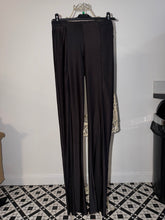 Load image into Gallery viewer, COUCOO LANAI LONG-SLEEVED TOP IN DARK BROWN (UNRELEASED SAMPLE COLOUR)
