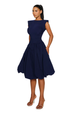 Load image into Gallery viewer, TAKLA MIDI DRESS IN CRUSHED ICE / HIBISCUS / SATIN BLACK / FRESH BREATH
