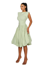 Load image into Gallery viewer, TAKLA MIDI DRESS IN CRUSHED ICE / HIBISCUS / SATIN BLACK / FRESH BREATH

