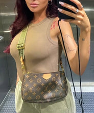 Load image into Gallery viewer, RIBBED BODYSUIT WITH SLEEVES

