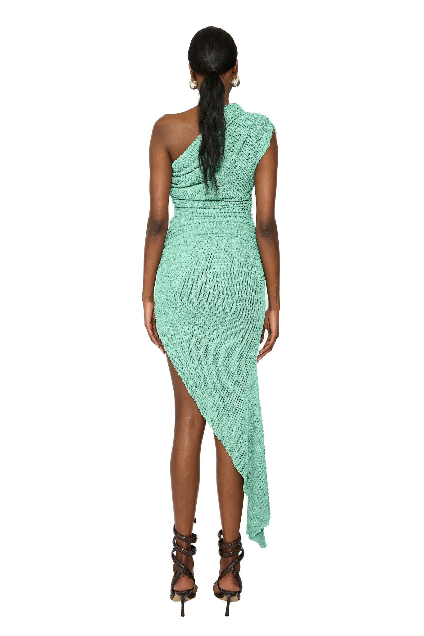 LABEL STORE - SUSTAINABLE AND PRE-LOVED INFLUENCER CLOTHING LABEL STORE - SUSTAINABLE AND PRE-LOVED INFLUENCER CLOTHING