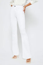 Load image into Gallery viewer, LIPSY HIGH WAIST FLARE LEG CHLOE JEANS IN WHITE
