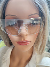 Load image into Gallery viewer, SUNGLASSES
