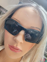 Load image into Gallery viewer, SUNGLASSES
