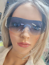 Load image into Gallery viewer, SUNGLASSES
