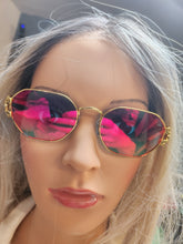 Load image into Gallery viewer, SUNGLASSES
