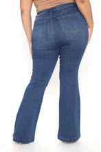 Load image into Gallery viewer, FASHION NOVA &#39;WASH AWAY&#39; FLARE JEANS
