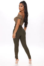 Load image into Gallery viewer, FASHION NOVA SWITCHING UP THE ANGLES JEGGINGS IN BLACK
