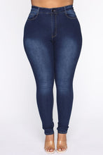 Load image into Gallery viewer, FASHION NOVA &#39;NO GOOD FOR EACHOTHER&#39; JEANS IN MEDIUM BLUE DENIM
