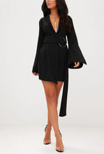 Load image into Gallery viewer, PRETTY LITTLE THING OVERSIZED RING DETAIL BLAZER DRESS IN BLACK, SIZE 8
