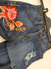 Load image into Gallery viewer, FASHION NOVA HIGH WAISTED EMBROIDERED RIPPED JEANS

