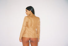 Load image into Gallery viewer, LEMONS ND MELONS &#39;HOPSACK&#39; DOUBLE BREASTED BLAZER IN CAMEL
