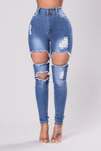 Load image into Gallery viewer, FASHION NOVA &#39;NEEDING SOMETHING&#39; JEANS IN MEDIUM WASH DENIM
