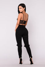 Load image into Gallery viewer, FASHION NOVA &#39;DISTRACTED HIGH RISE&#39; JEANS IN BLACK
