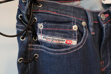 Load image into Gallery viewer, ORIGINAL DEISEL MODELLO PULLER JEANS
