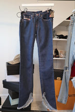 Load image into Gallery viewer, ORIGINAL DEISEL MODELLO PULLER JEANS

