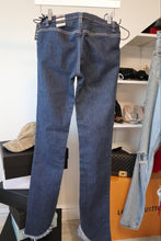 Load image into Gallery viewer, ORIGINAL DEISEL MODELLO PULLER JEANS
