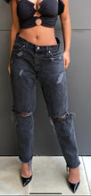 Load image into Gallery viewer, LEVI VINTAGE RIPPED JEANS IN BLACK
