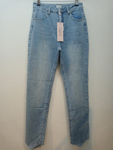 Load image into Gallery viewer, OH POLLY &#39;MAKE A POINT&#39; POINTED HEM JEANS IN MEDIUM BLUE WASH
