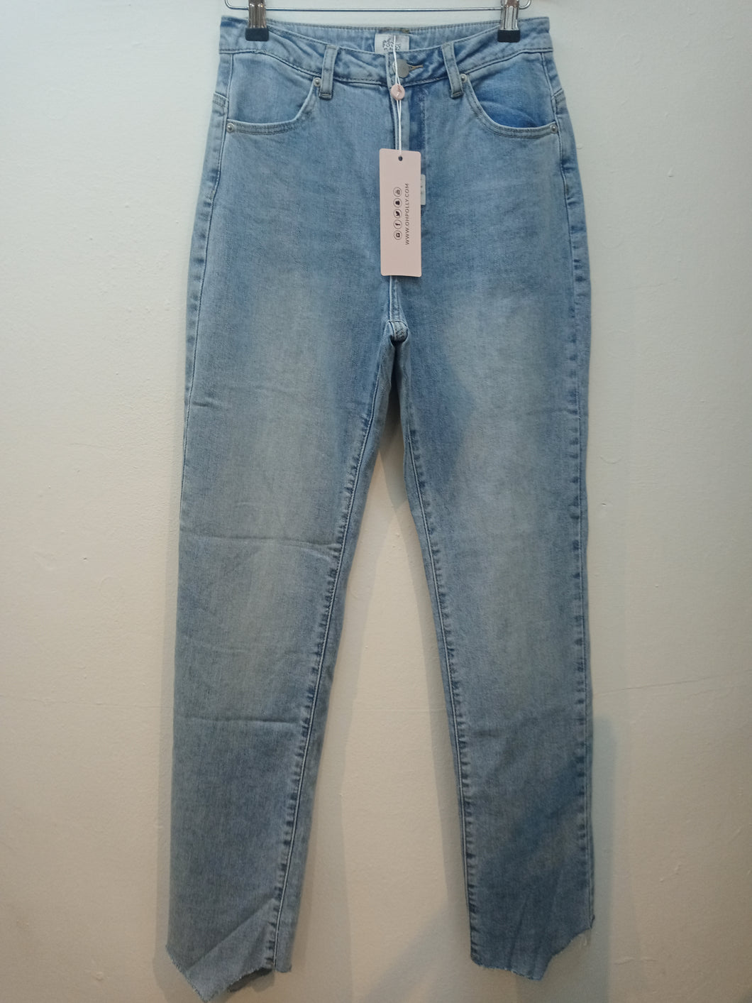OH POLLY 'MAKE A POINT' POINTED HEM JEANS IN MEDIUM BLUE WASH